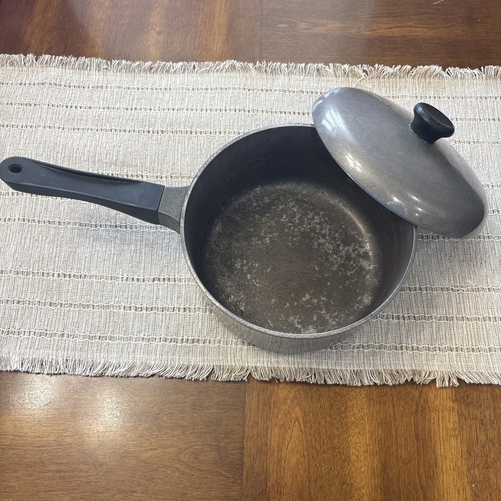 VTG Foreverware 3 Qt Saucepan With‎ Lid